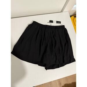 $150 New Krisa Revolve Flounce Shorts - XS - Black